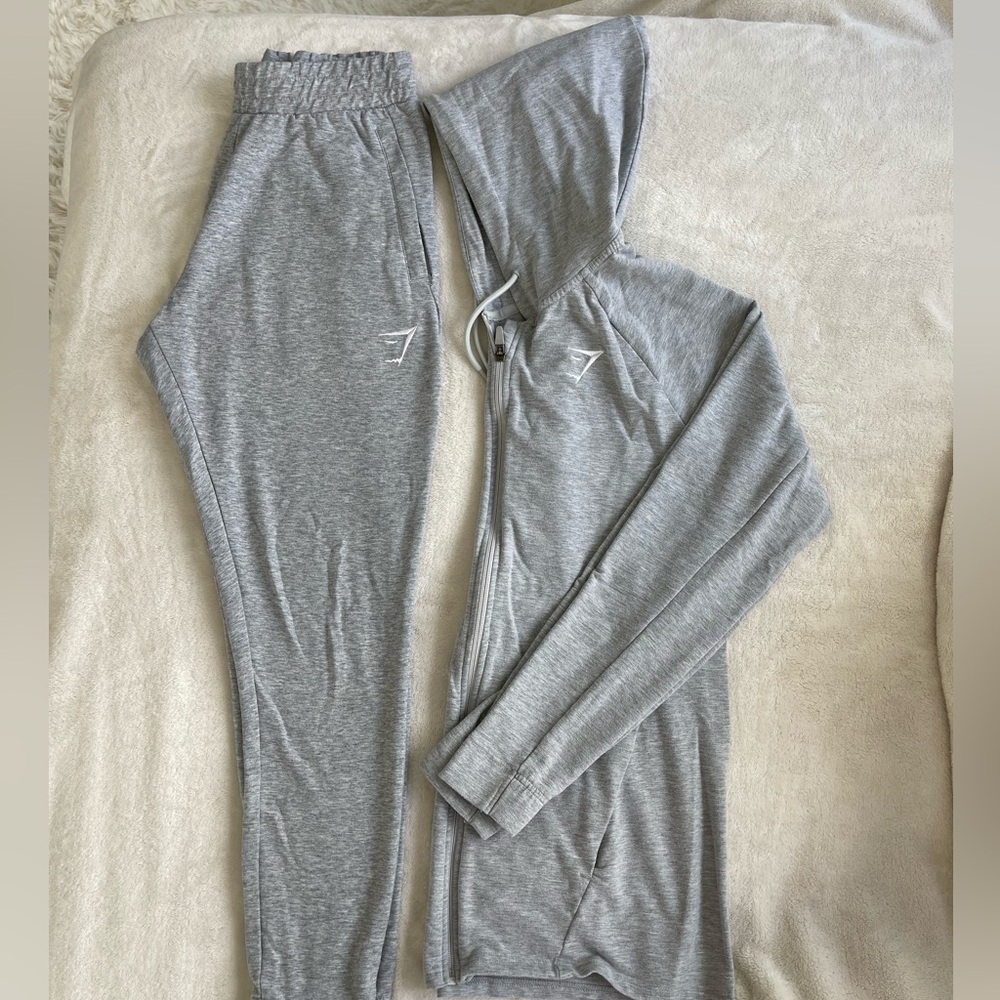 COPY - Mens Gymshark Sweatsuit